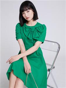 闻讯新款绿色时尚连衣裙